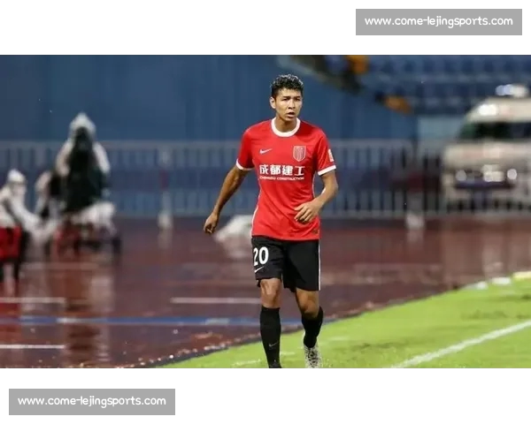 海米提 8 次解围难阻亚泰客场告负 赛后表态盼终场佳音