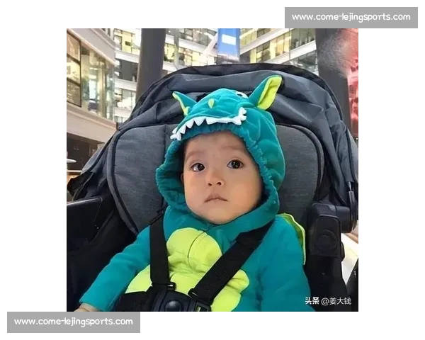 尔冬升女友晒 9 岁女儿近照:萌娃从容应对粉丝,“片场暴君” 变身慈父