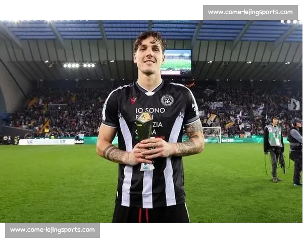 斯基拉:都灵锋线瞄准雷蒙多,扎尼奥洛获西甲球队竞争 斯基拉:都灵锋线瞄准雷蒙多,扎尼奥洛获西甲球队竞争