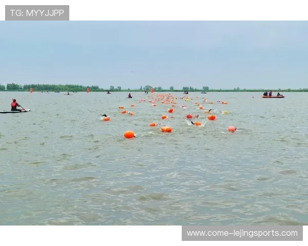 查干湖湿地铁人三项赛开赛 400 选手挑战生态赛道