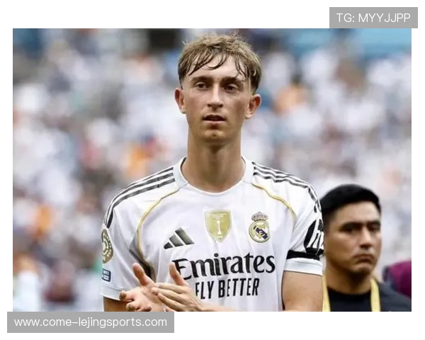 皇马转会策略曝光：赫伊森交易达标，新防线雏形初现